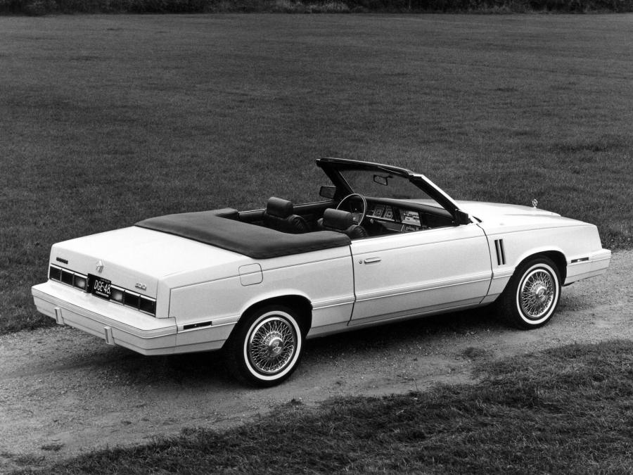  Dodge 400 Convertible 1982 года  (фото 2 из 2)
